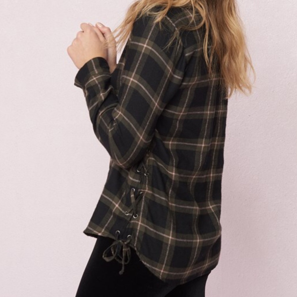 Lace tie flannel